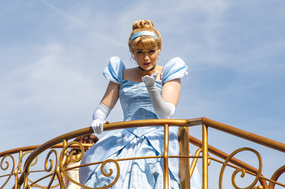 An Enchanted Christmas in Disneyland<sup>®</sup> Paris